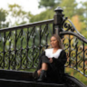 Meet your Posher, Loy